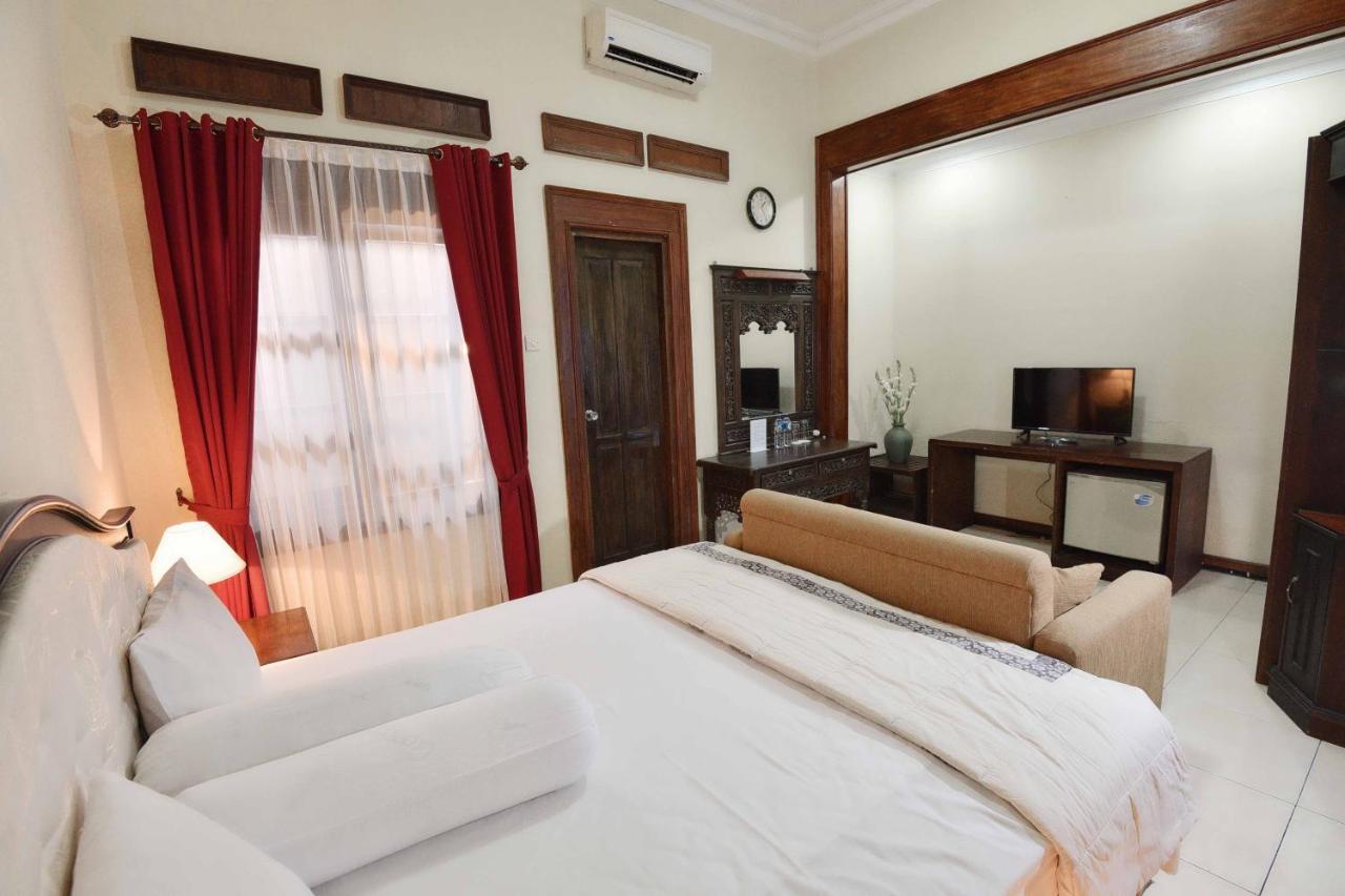 Ndalem Maharani Guest House Γιογκιακάρτα Εξωτερικό φωτογραφία