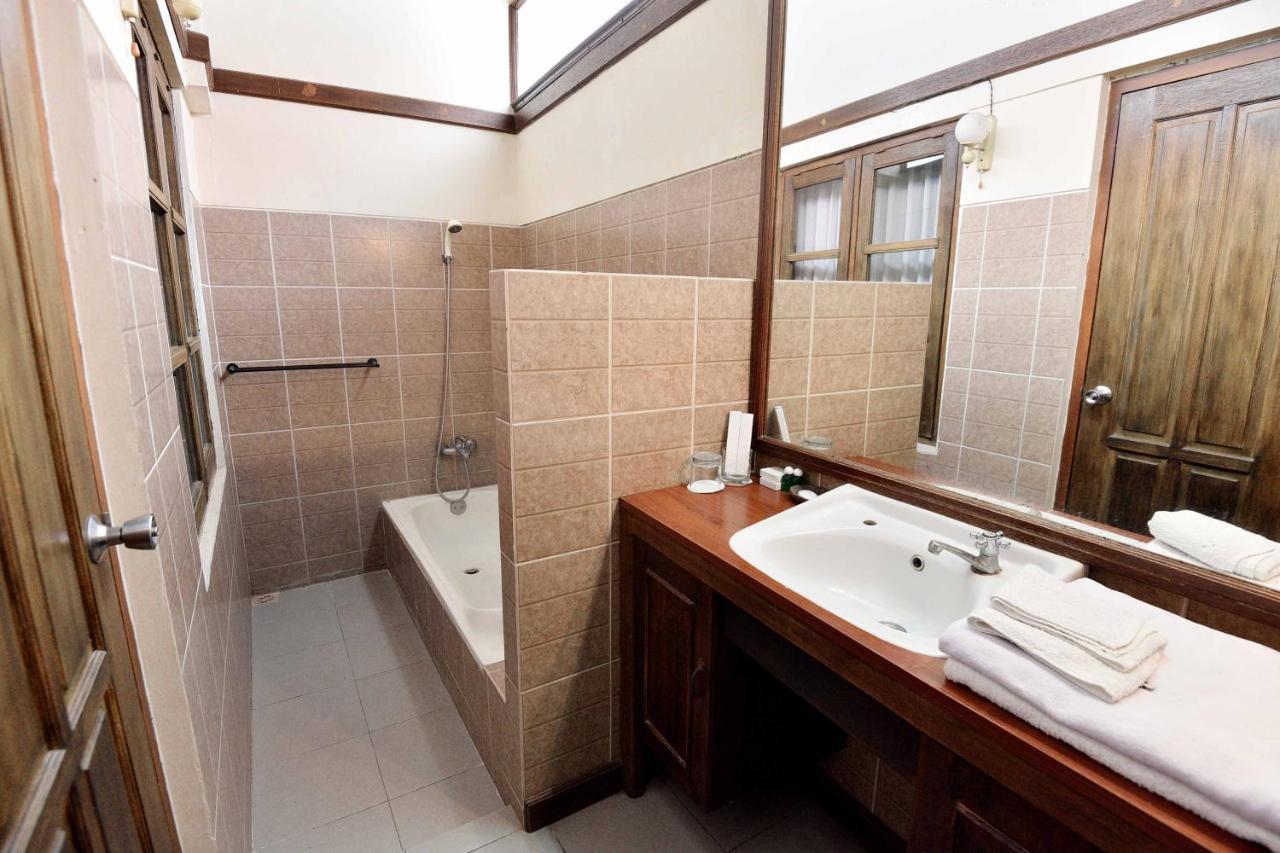 Ndalem Maharani Guest House Γιογκιακάρτα Εξωτερικό φωτογραφία