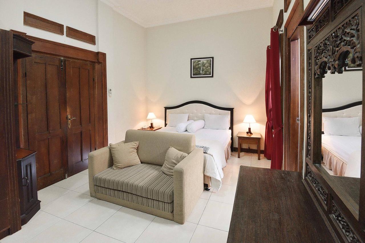 Ndalem Maharani Guest House Γιογκιακάρτα Εξωτερικό φωτογραφία