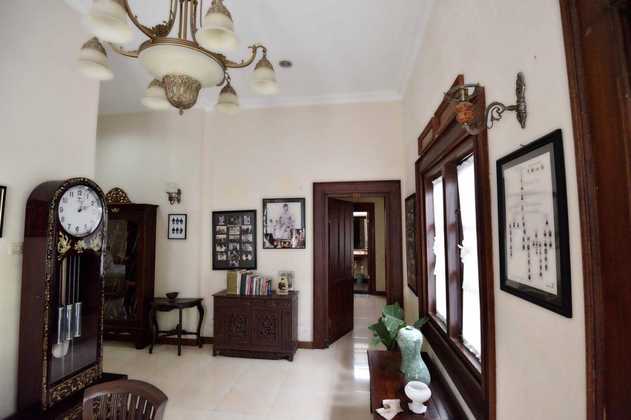 Ndalem Maharani Guest House Γιογκιακάρτα Εξωτερικό φωτογραφία